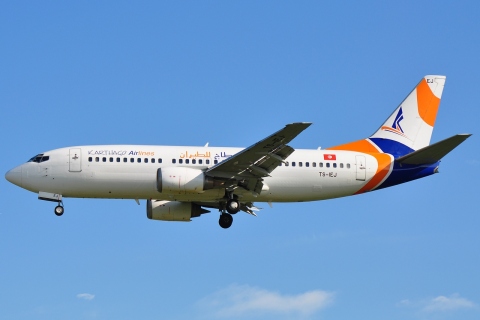 TS-IEJ - 737-322 - Karthago Airlines - PRG - 09-06-2009