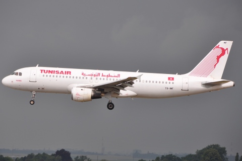 TS-IMF - A320-211 - Tunisair - LGG - 08-07-2009