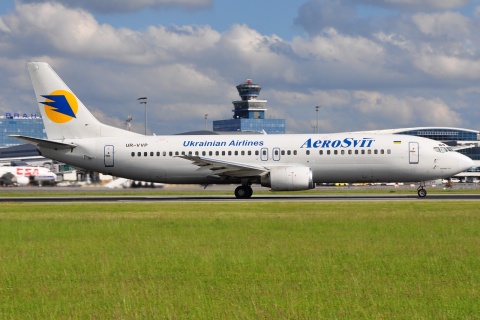 UR-VVP - 737-4Q8 - AeroSvit Airlines - PRG - 09-06-2009