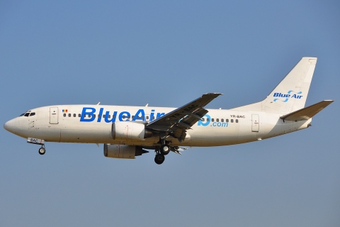 YR-BAC - 737-377 - Blue Air - BRU - 01-04-2009