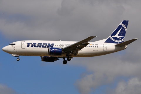 YR-BGD - 737-38J - Tarom - LHR - 27-08-2009