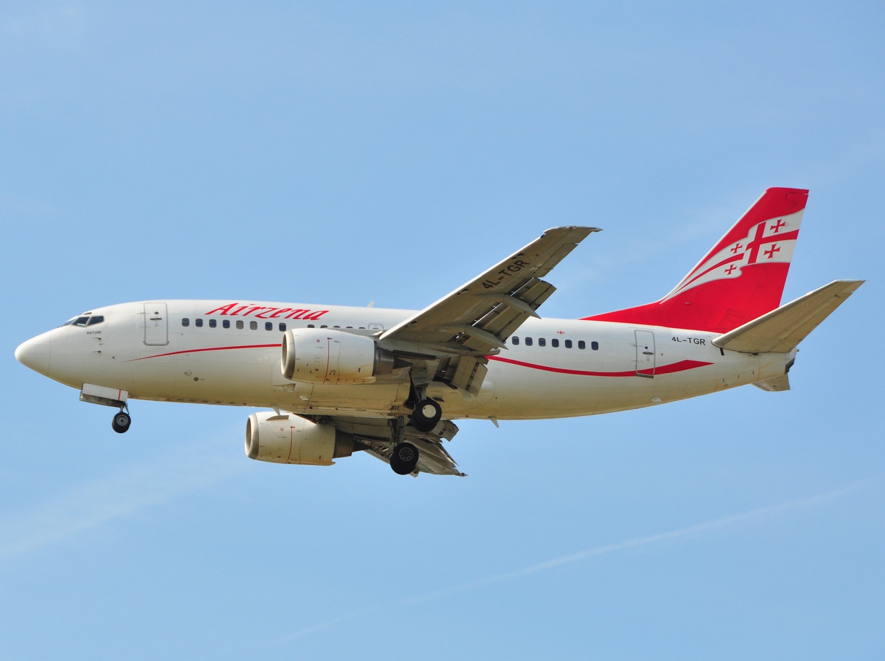 4L-TGR - 737-59D - Air Zena - FRA - 06-07-2010