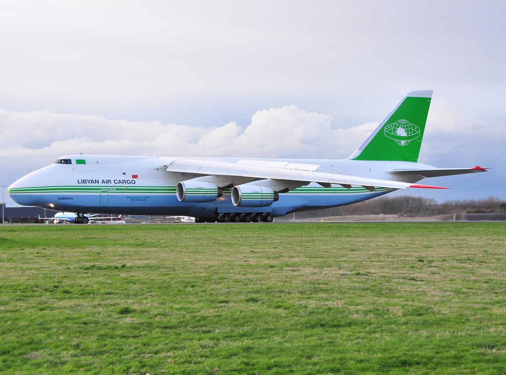 5A-DKN - Antonov An-124-100 - Libyan Air Cargo - LGG - 31-03-2010b
