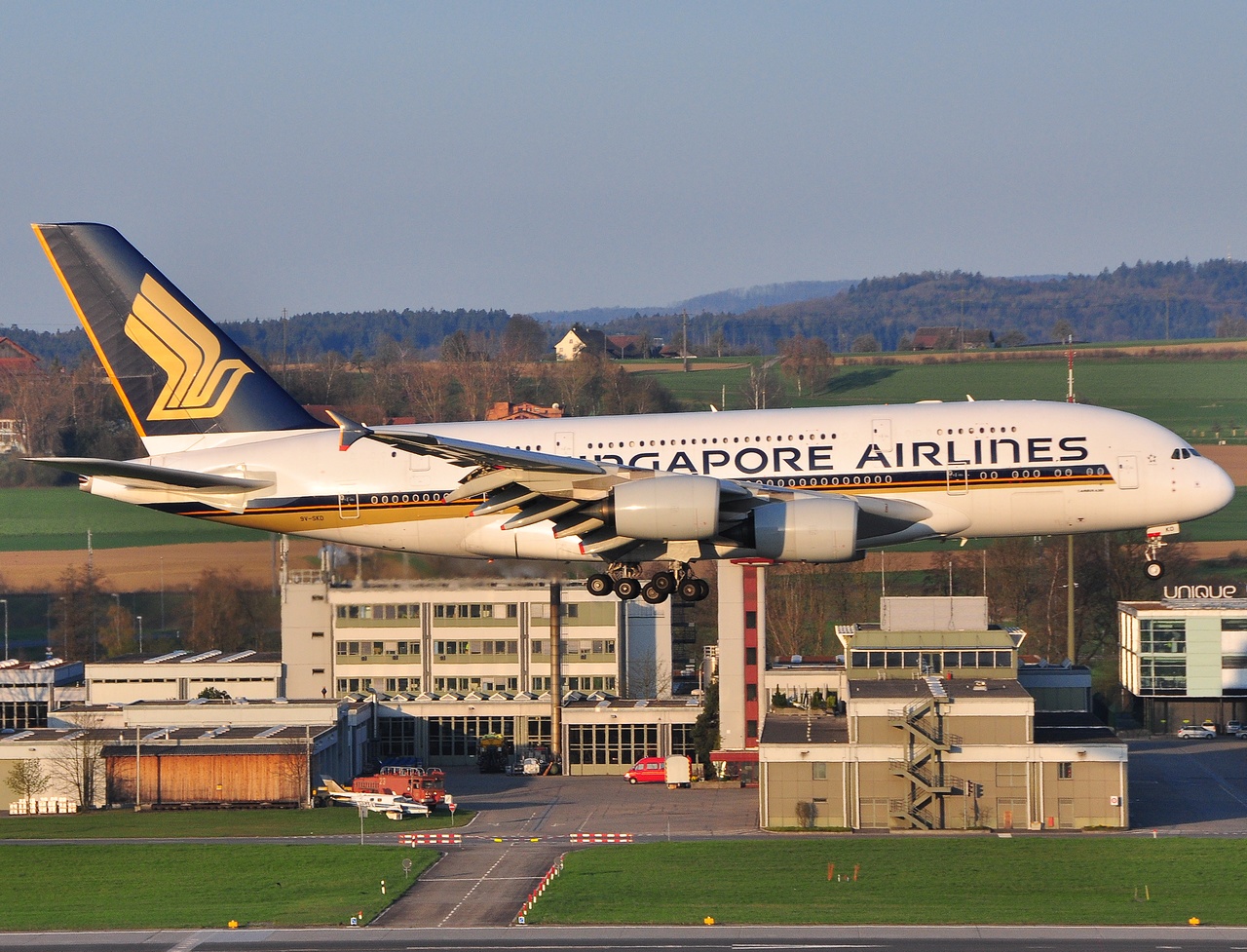 9V-SKD - A380-841 - Singapore Airlines - ZRH - 11-04-2010b