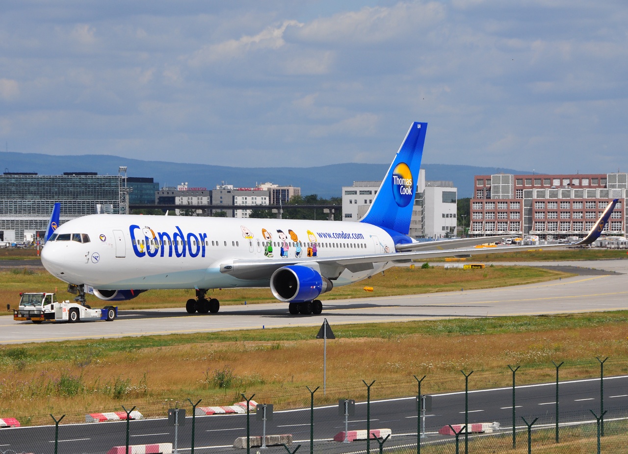 D-ABUH - 767-330(ER)(WL) - Condor - FRA - 06-07-2010