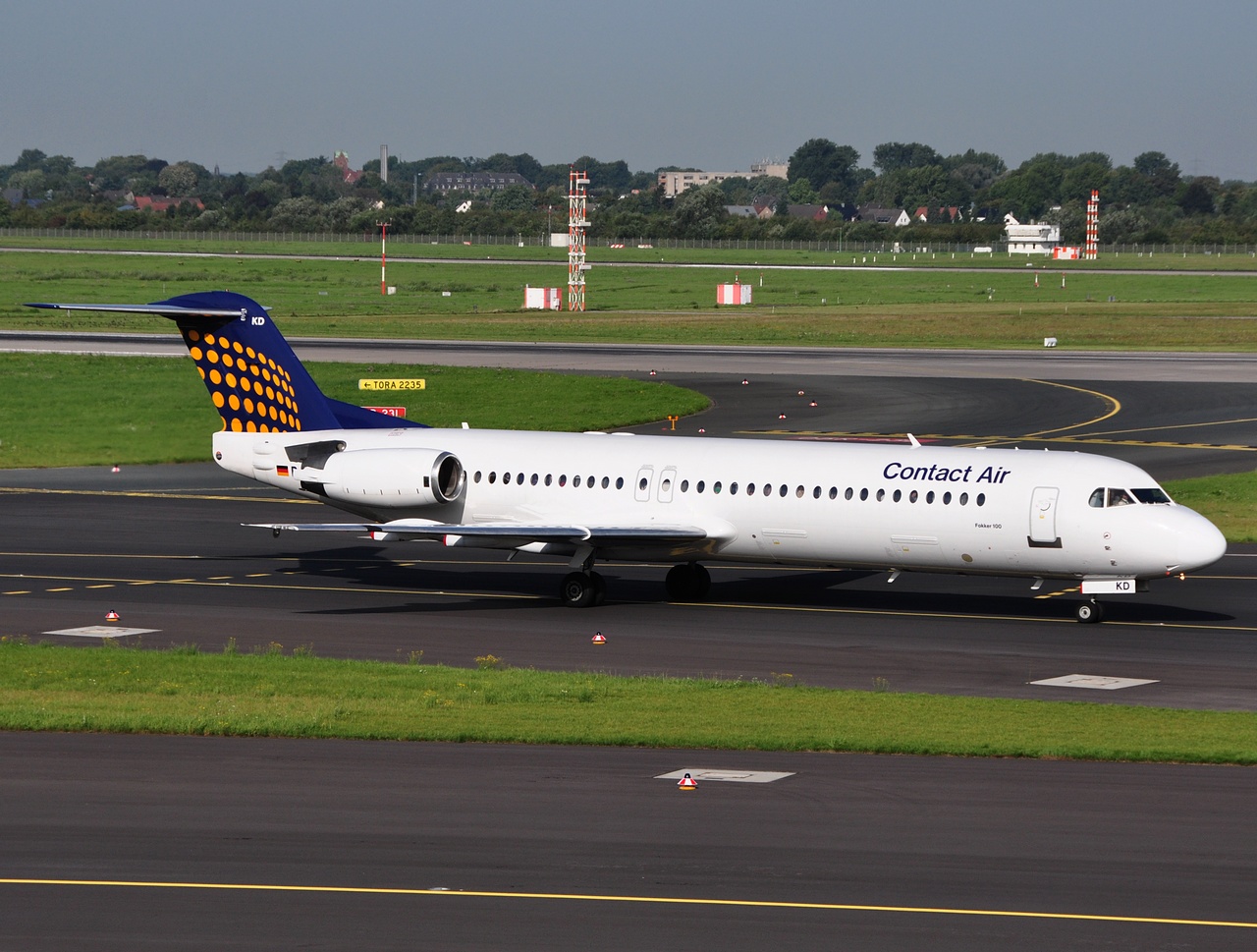 D-AFKD - Fokker 100 - Contact Air - DUS - 11-09-2010