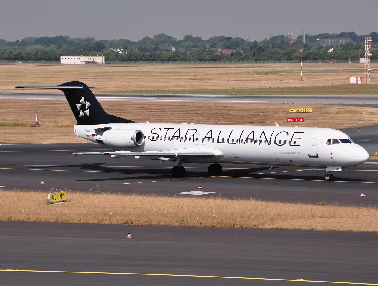D-AFKF - Fokker 100 - Contact Air - DUS - 10-07-2010