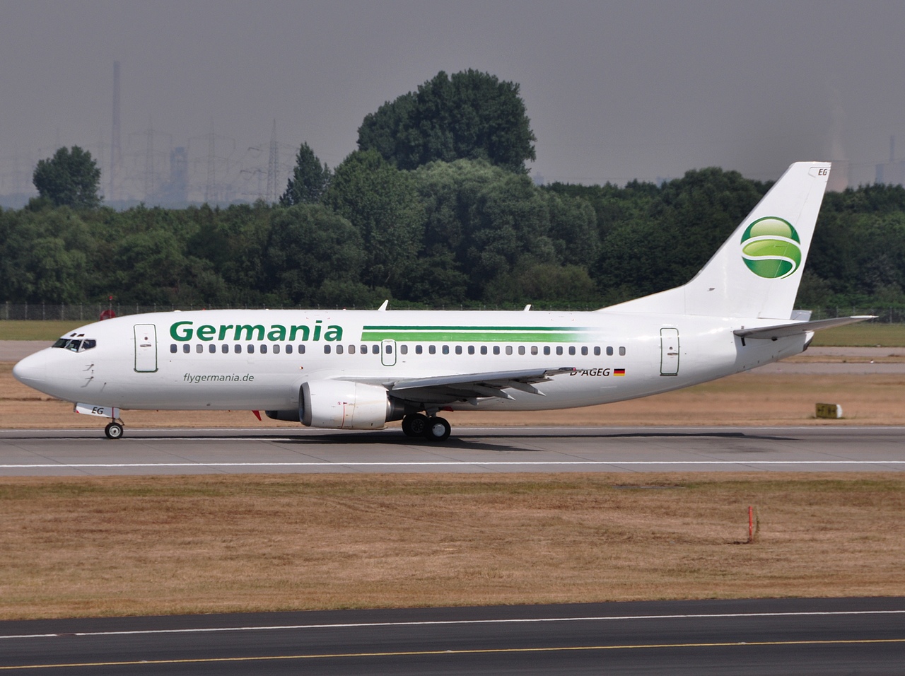 D-AGEG - 737-35B - Germania - DUS - 10-07-2010c