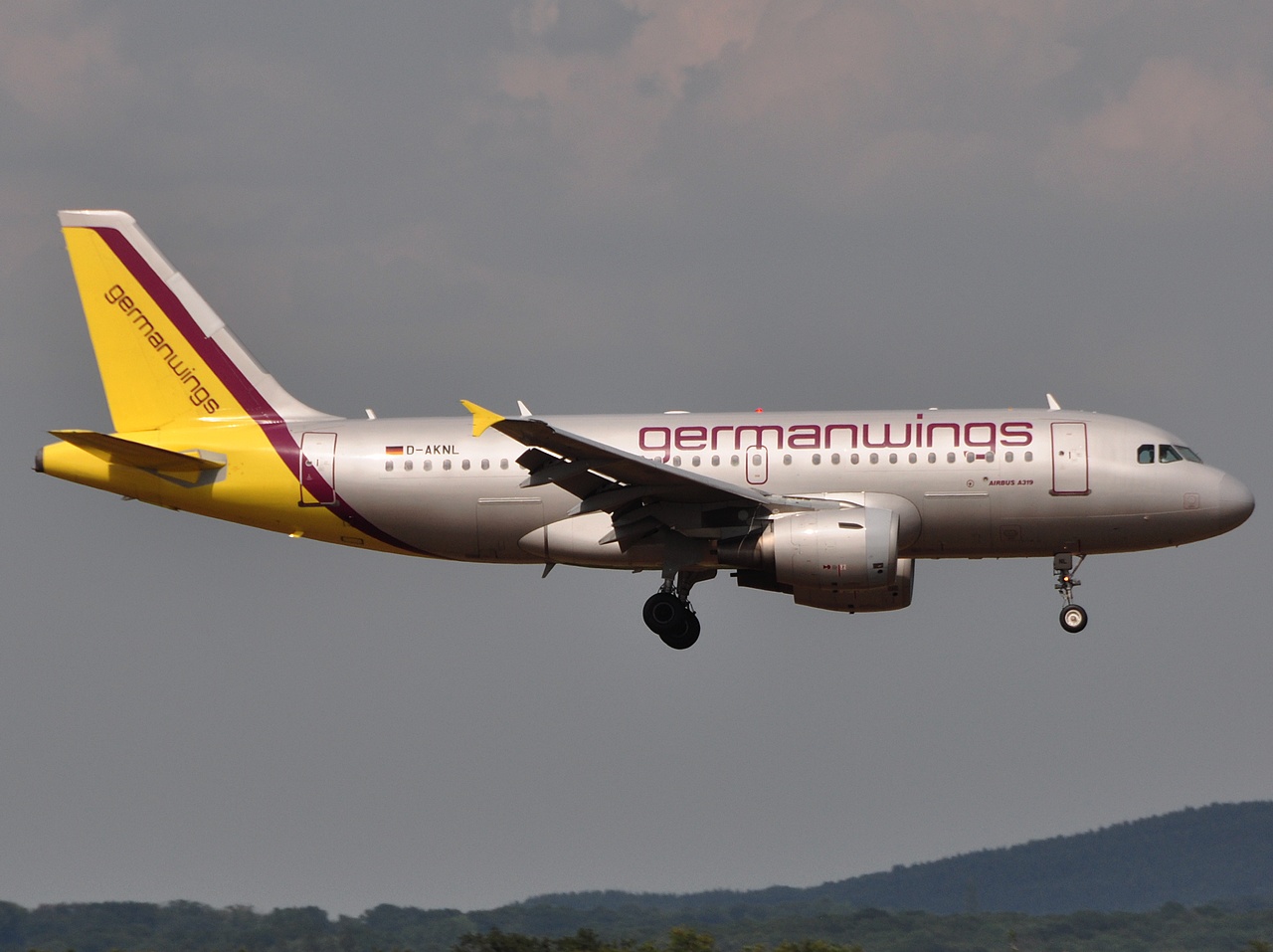 D-AKNL - A319-112 - Germanwings - CGN - 10-07-2010