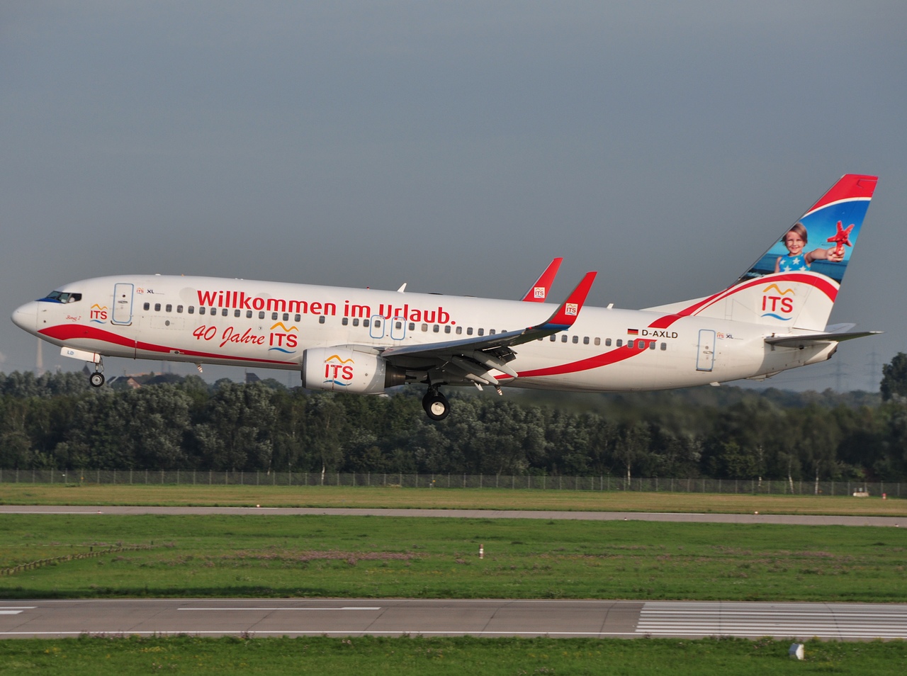 D-AXLD - 737-8FH(WL) - XL Airways Germany - DUS - 11-09-2010