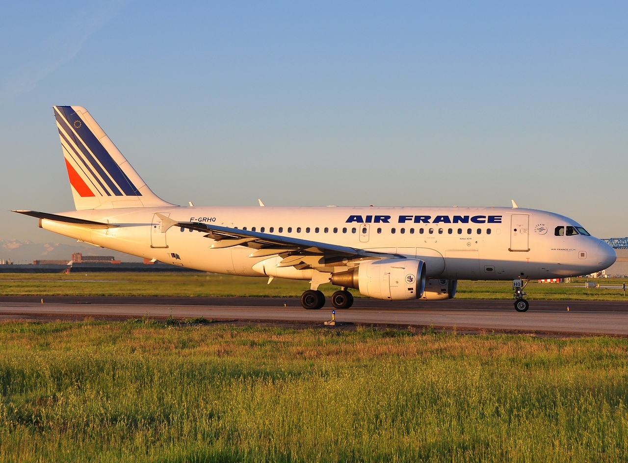 F-GRHQ - A319-111 - Air France - TLS - 28-04-2010