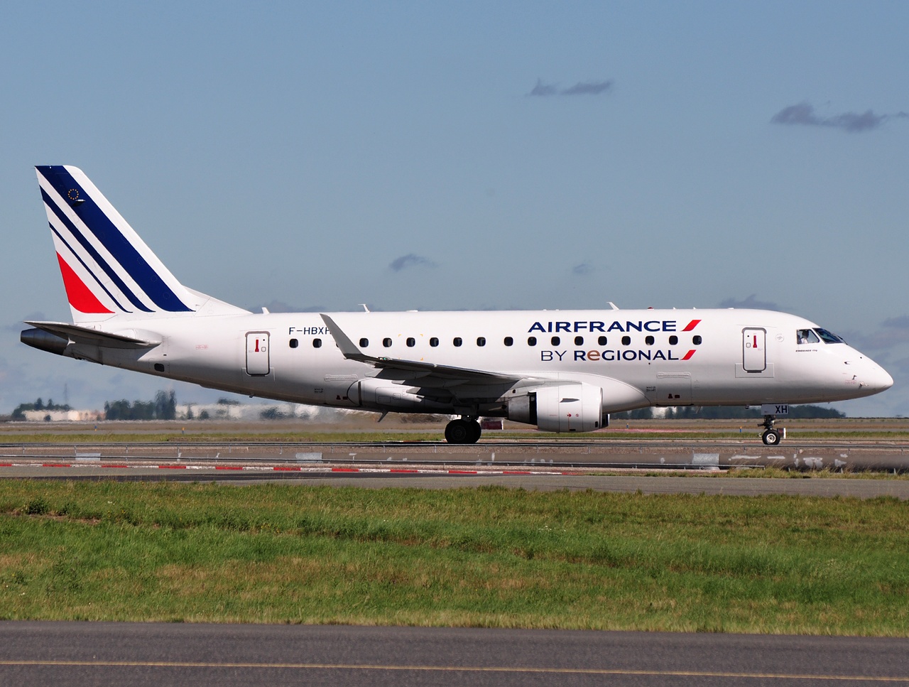 F-HBXH - ERJ-170STD (ERJ-170-100)  - Air France - CDG - 21-08-2010