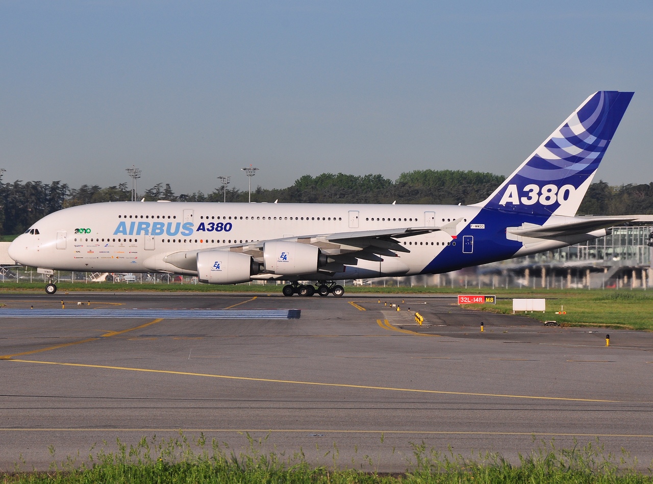 F-WWDD - A380-841 - Airbus Industrie - TLS - 28-04-2010