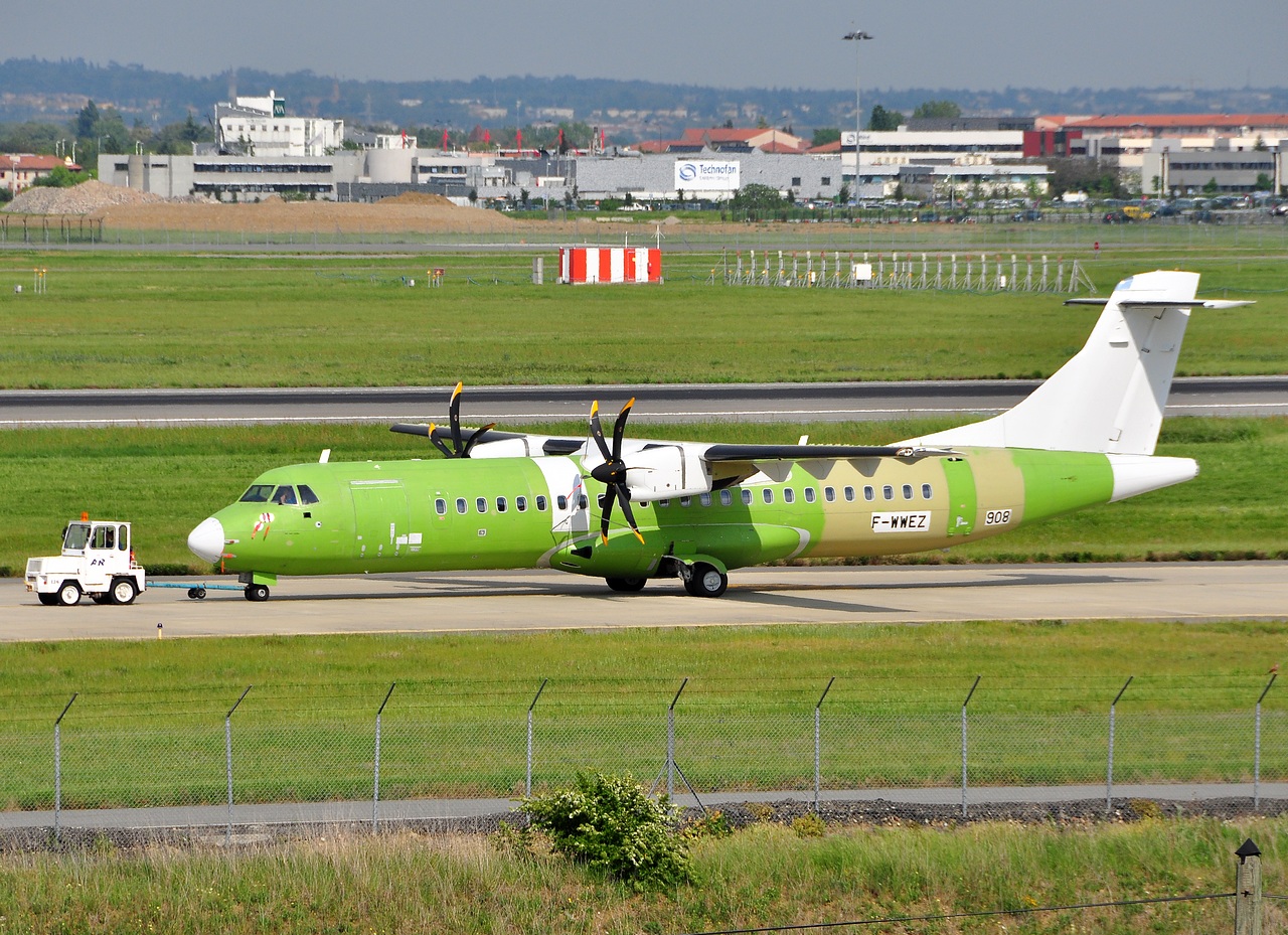 F-WWEZ - ATR72-600 - Airbus Factory - TLS - 29-04-2010