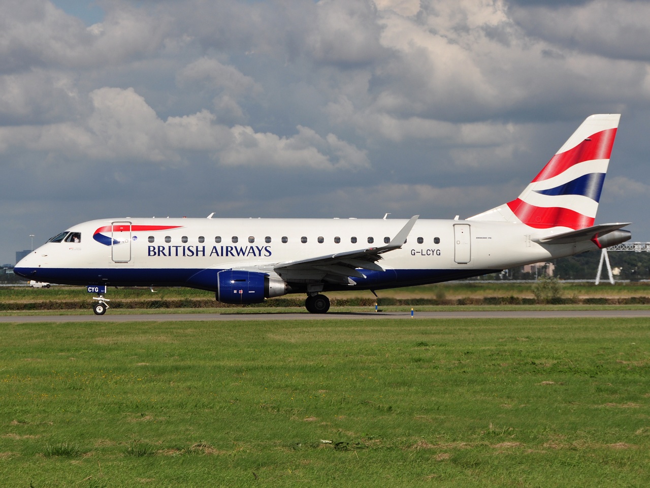 G-LCYG - ERJ-170STD (ERJ-170-100) - British Airways - AMS - 03-09-2010