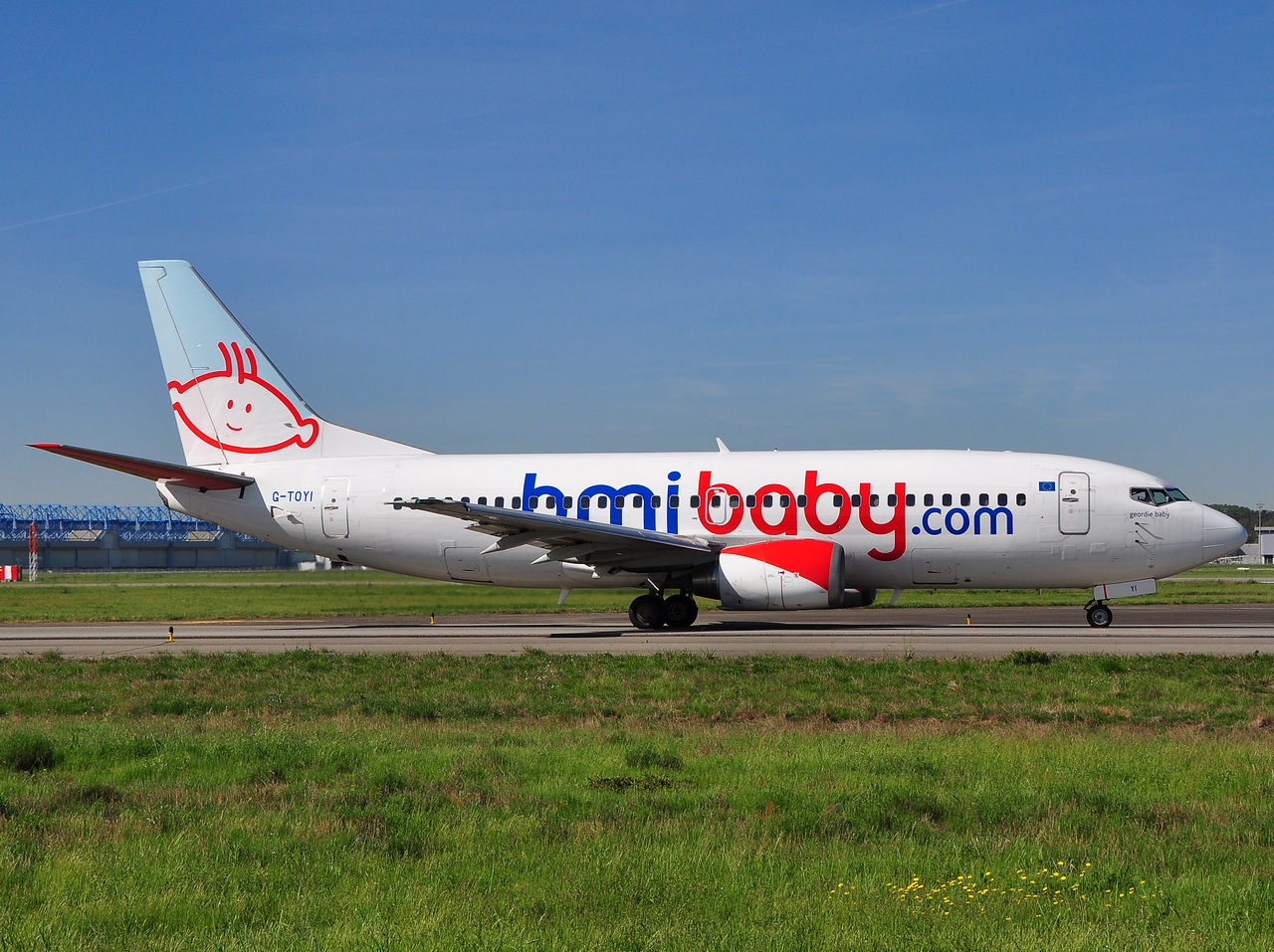 G-TOYI - 737-3Q8 - bmiBaby - TLS - 28-04-2010