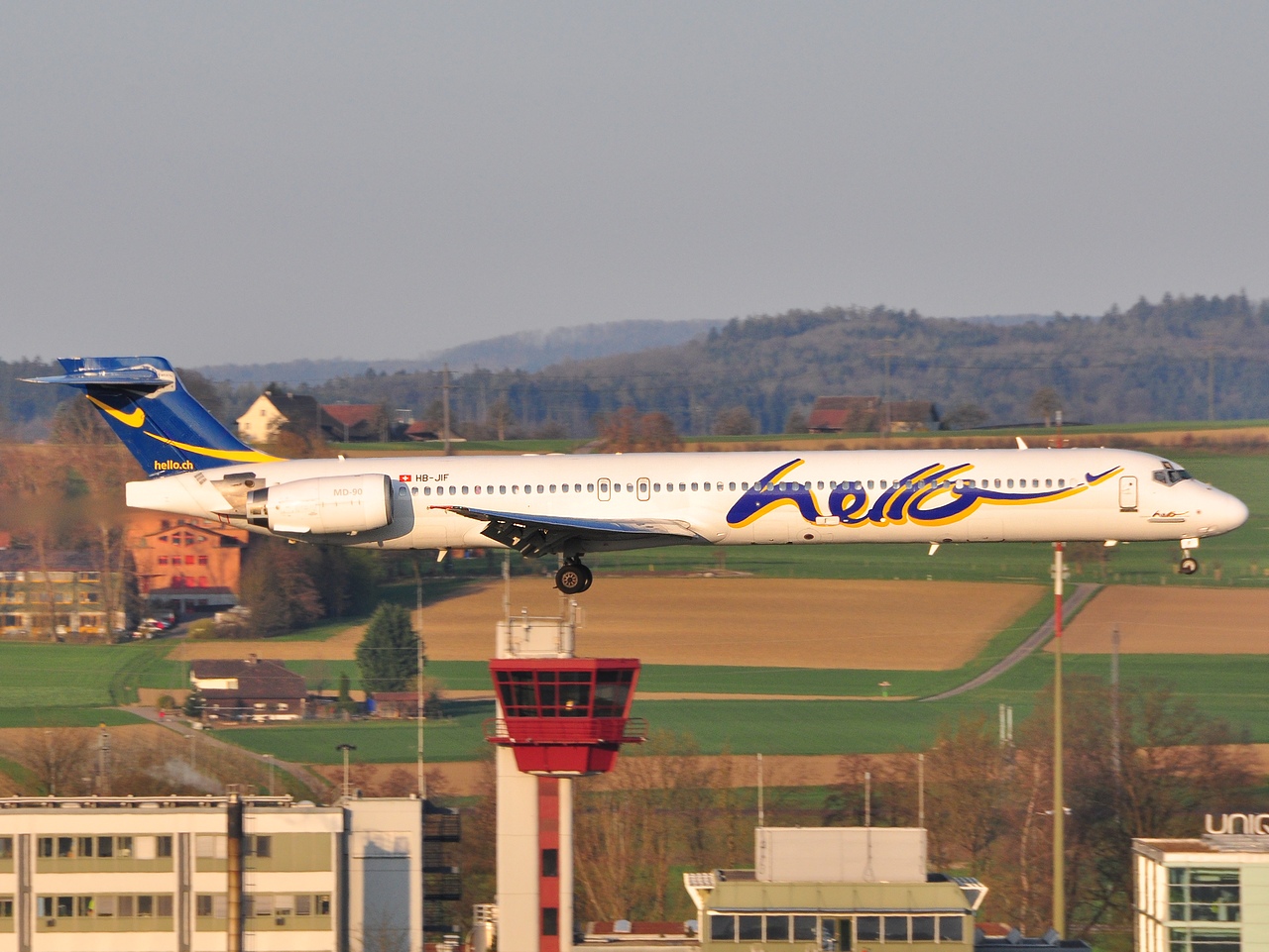 HB-JIF - MD-90-30 - Hello AG - ZRH - 11-04-2010
