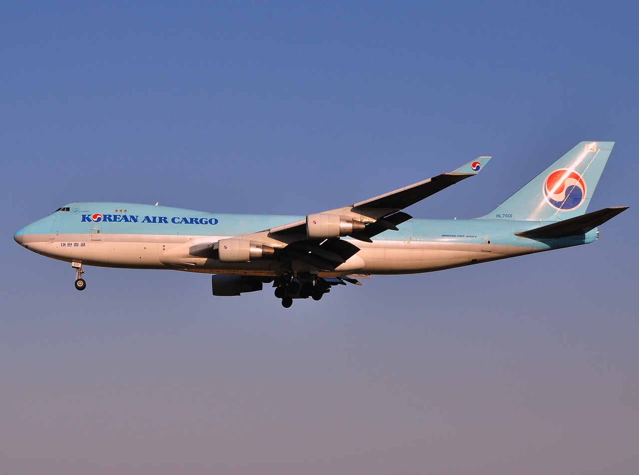 HL7601 - 747-4B5F(ER) - Korean Air Lines - BRU - 23-04-2010