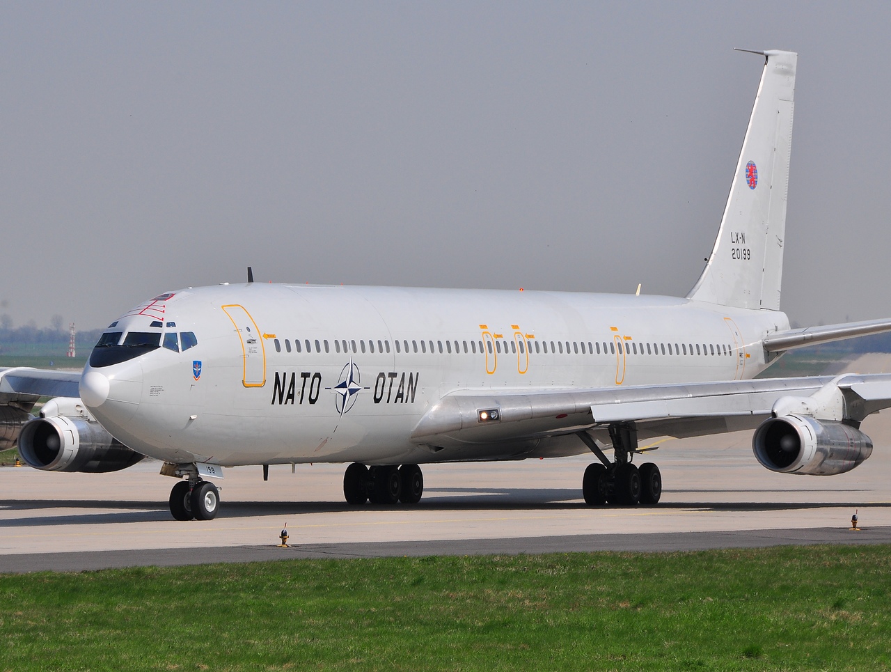 LX-N20199 - 707-329C - NATO _ North Atlantic Treaty Organization - GKE - 15-04-2010
