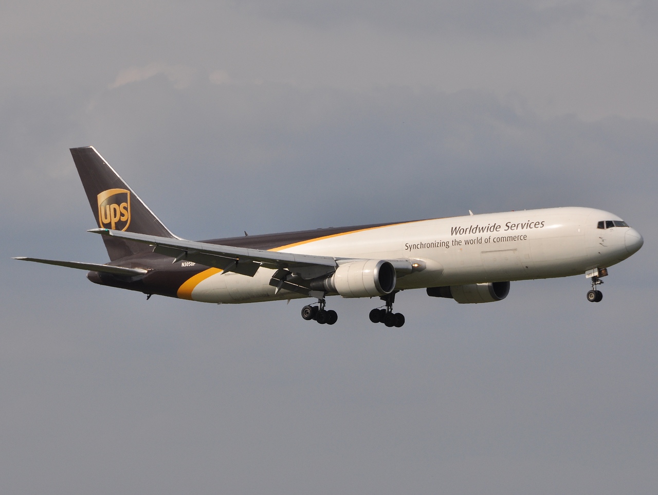 N305UP - 767-34AF(ER)(WL) - United Parcel Service (UPS) - CGN - 13-06-2010