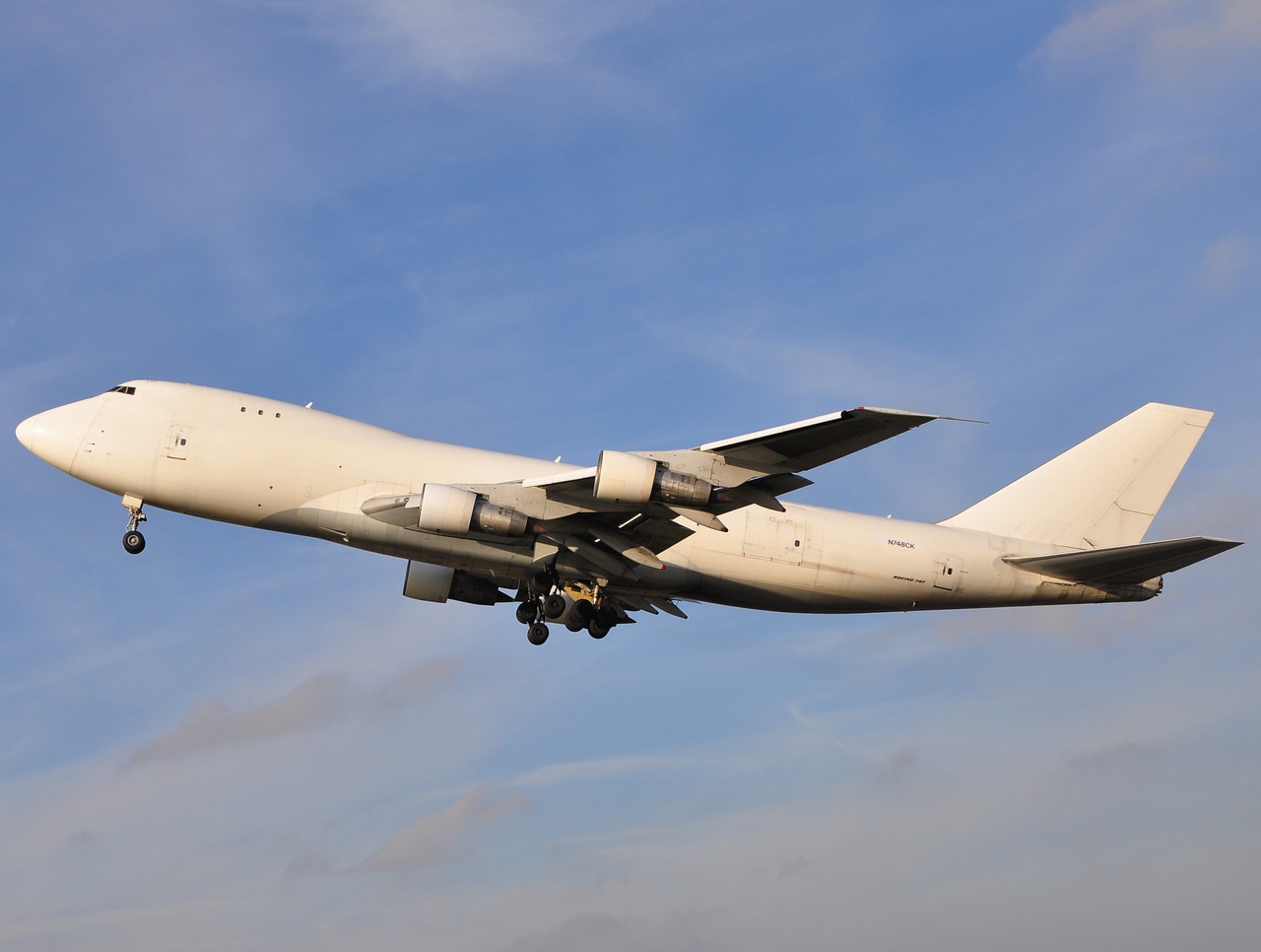 N748CK - 747-221F - Kalitta Air - LGG - 20-01-2010d