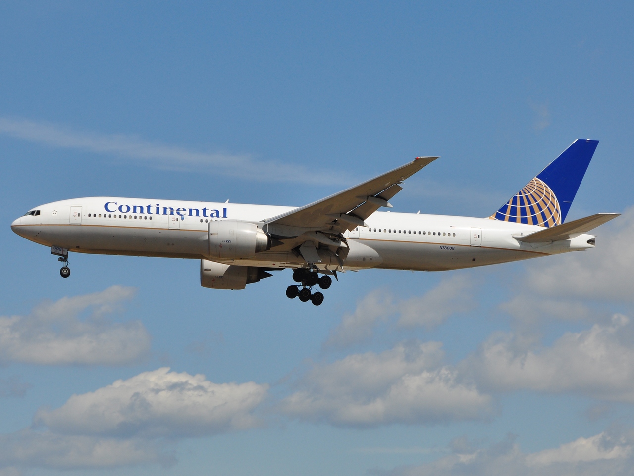 N78008 - 777-224(ER) - Continental Air Lines - FRA - 06-07-2010