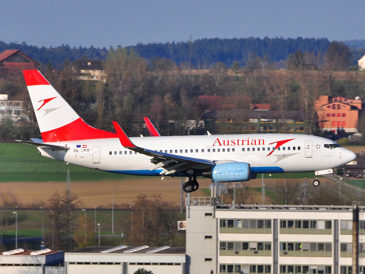 OE-LNO - 737-7Z9(WL) - Austrian Airlines - ZRH - 11-04-2010