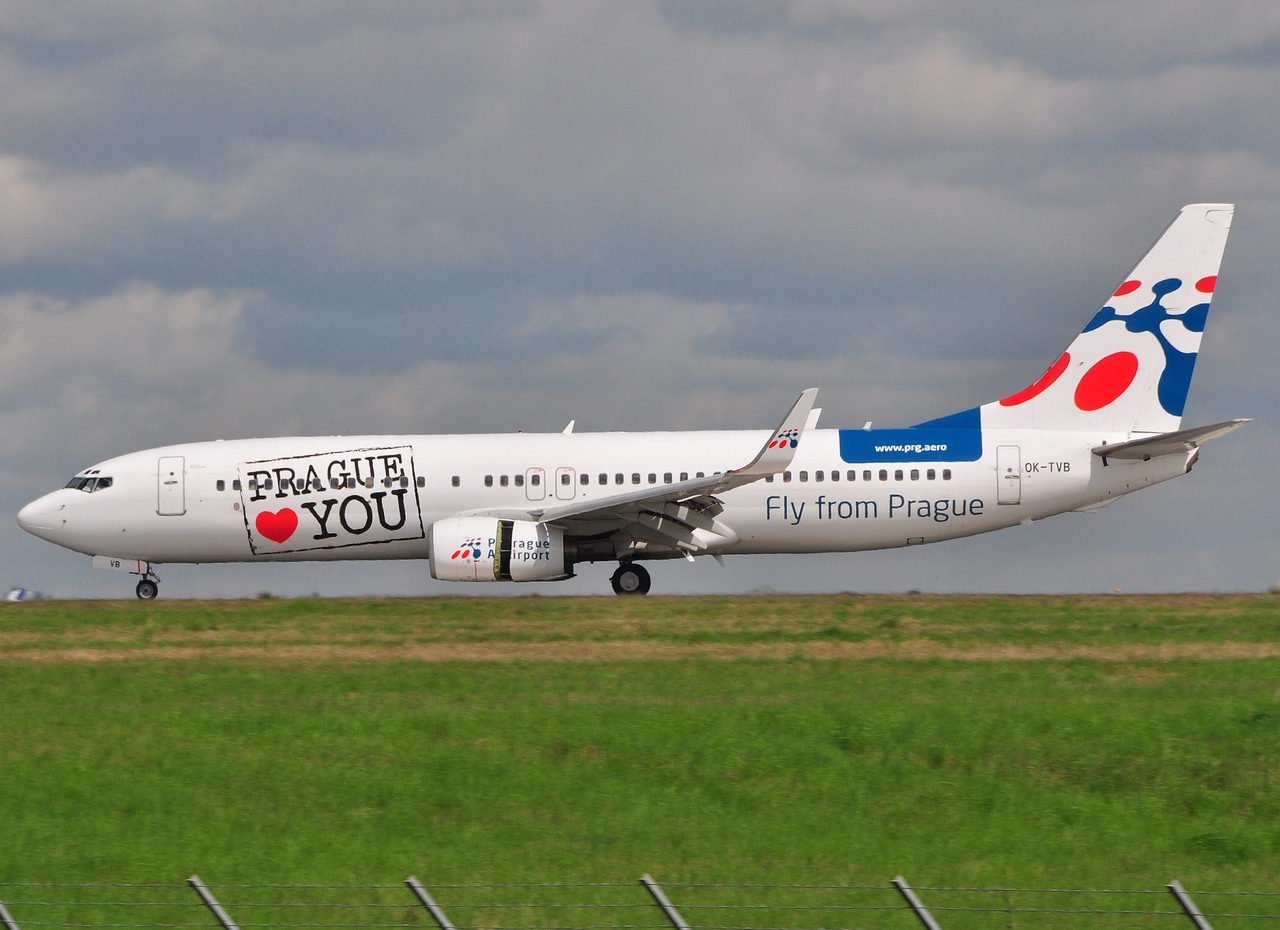OK-TVB - 737-8CX(WL) - Travel Service - CDG - 01-05-2010