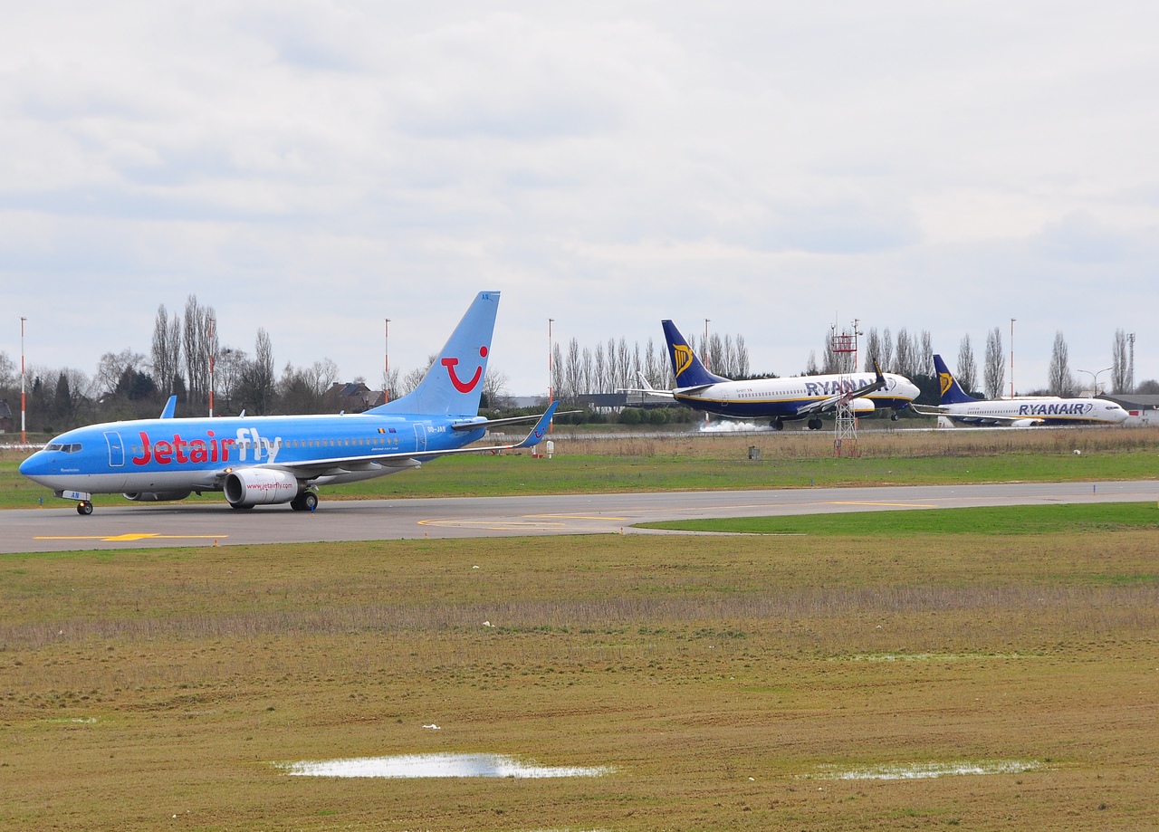 OO-JAN - 737-76N(WL) - JetairFly - CRL - 05-04-2010