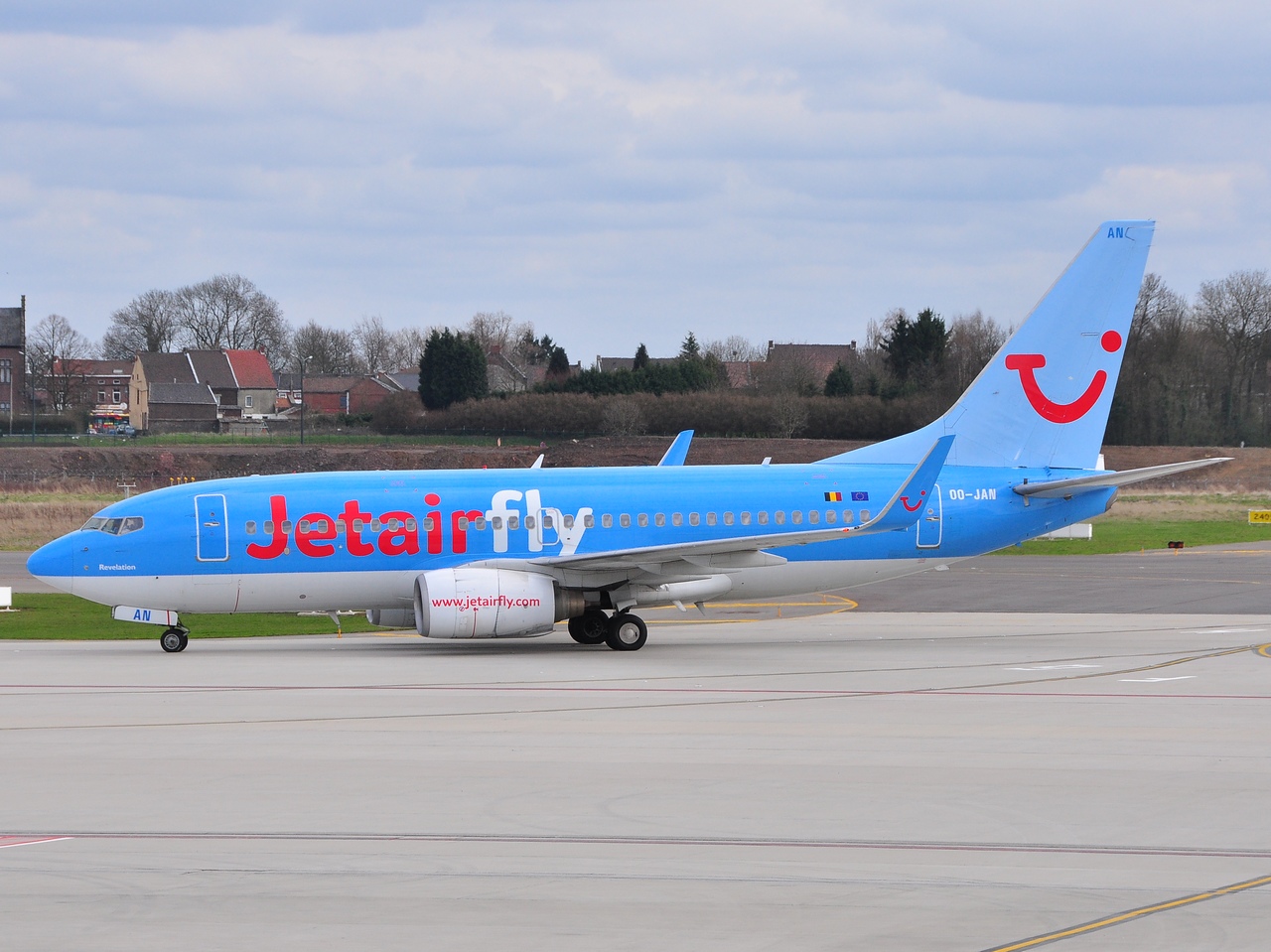 OO-JAN - 737-76N(WL) - JetairFly - CRL - 05-04-2010b