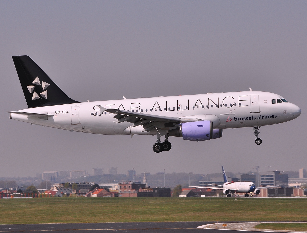 OO-SSC - A319-112 - Brussels Airlines - BRU - 23-04-2010