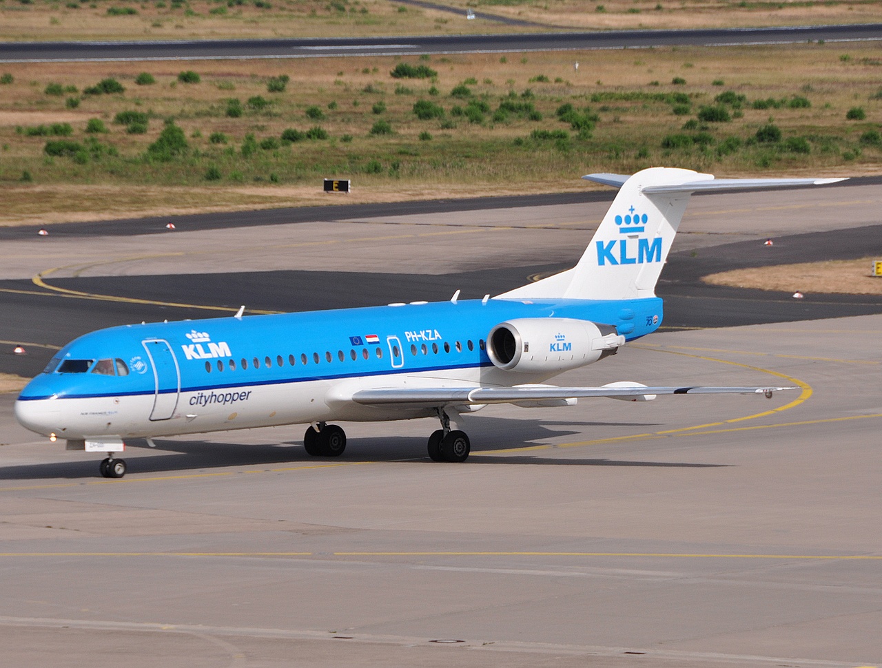 PH-KZA - Fokker 70 - KLM Cityhopper - CGN - 10-07-2010