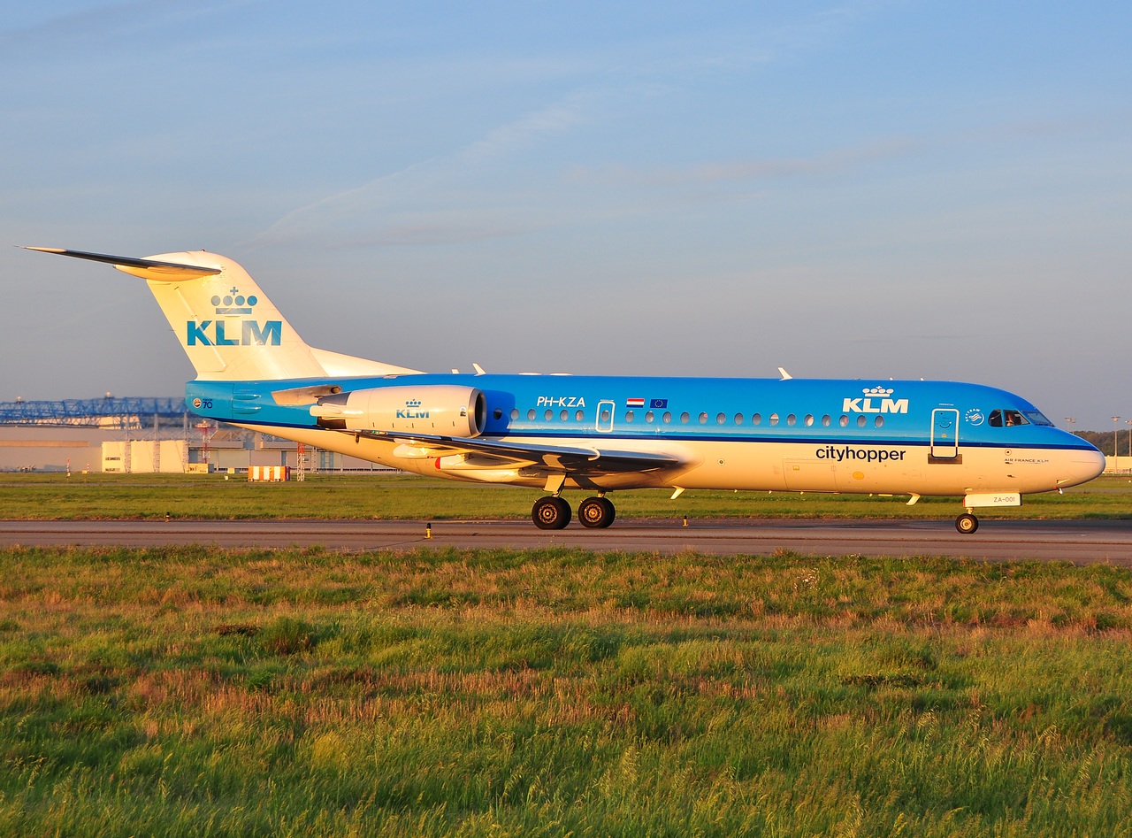 PH-KZA - Fokker 70 - KLM Cityhopper - TLS - 29-04-2010
