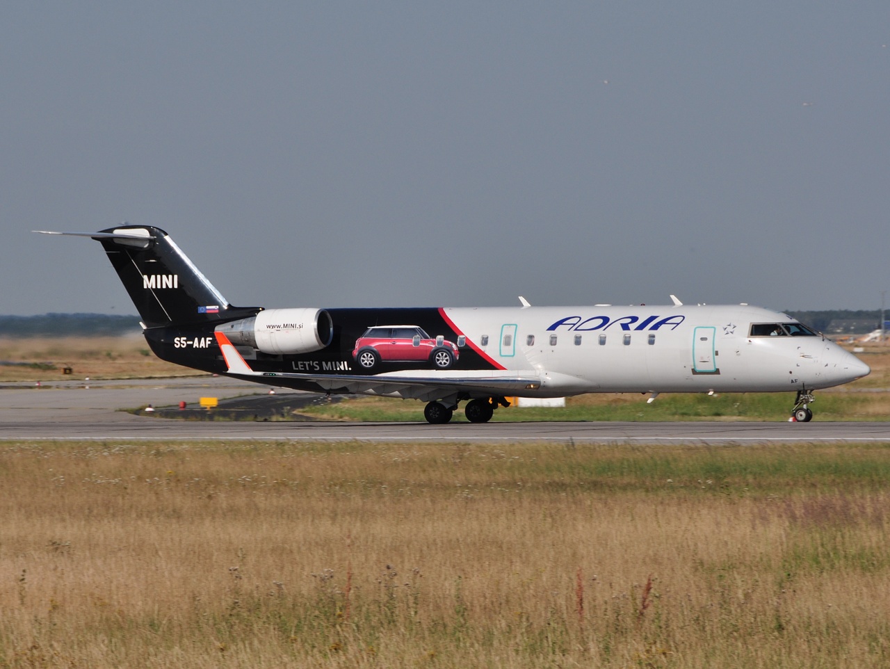 S5-AAF - CRJ-200LR - Adria Airways - FRA - 07-07-2010
