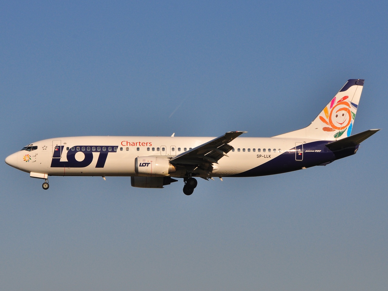 SP-LLK - 737-4Q8 - LOT Charters - BRU - 23-04-2010