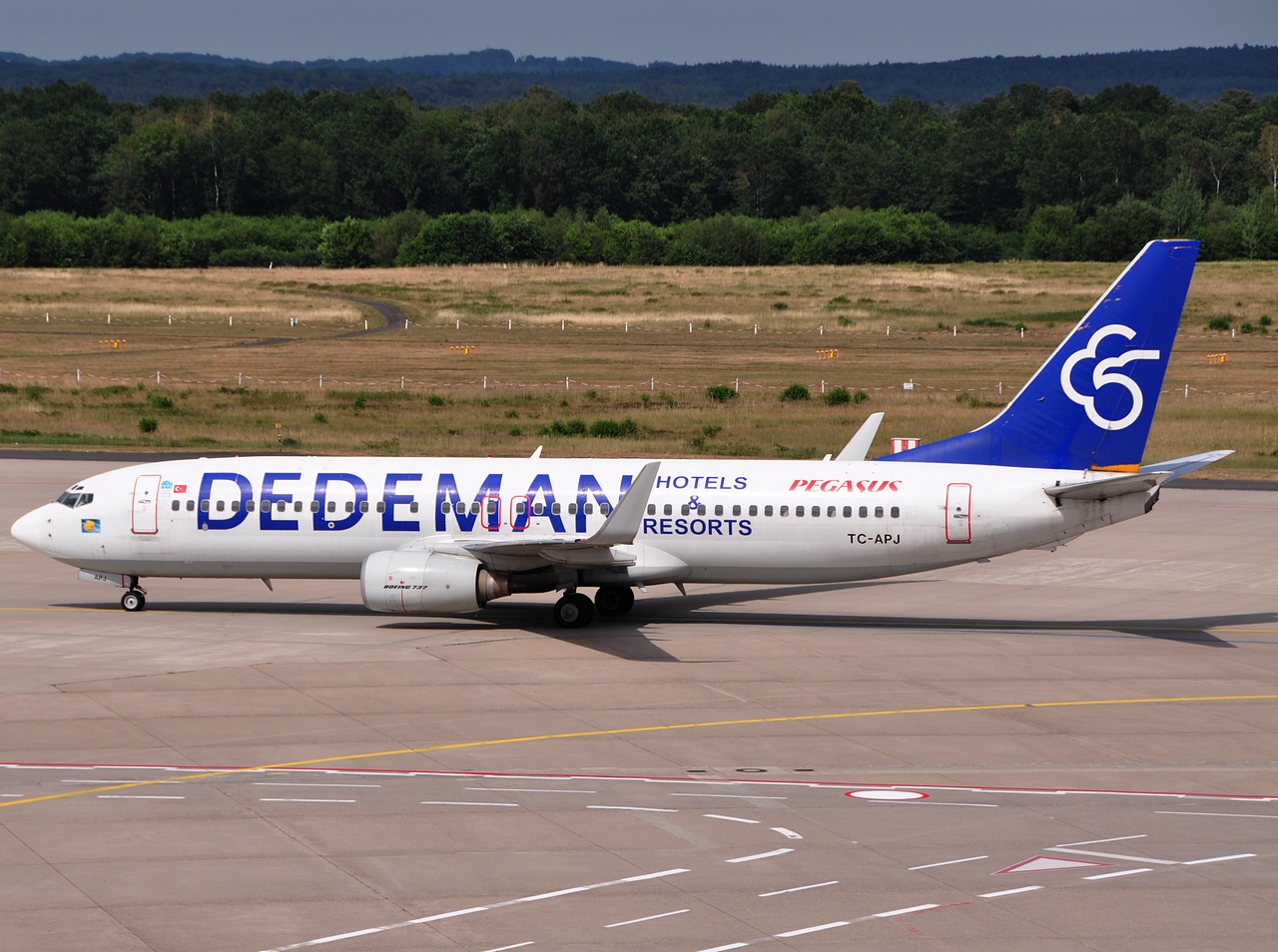 TC-APJ - 737-86N(WL) - Pegasus - CGN - 10-07-2010