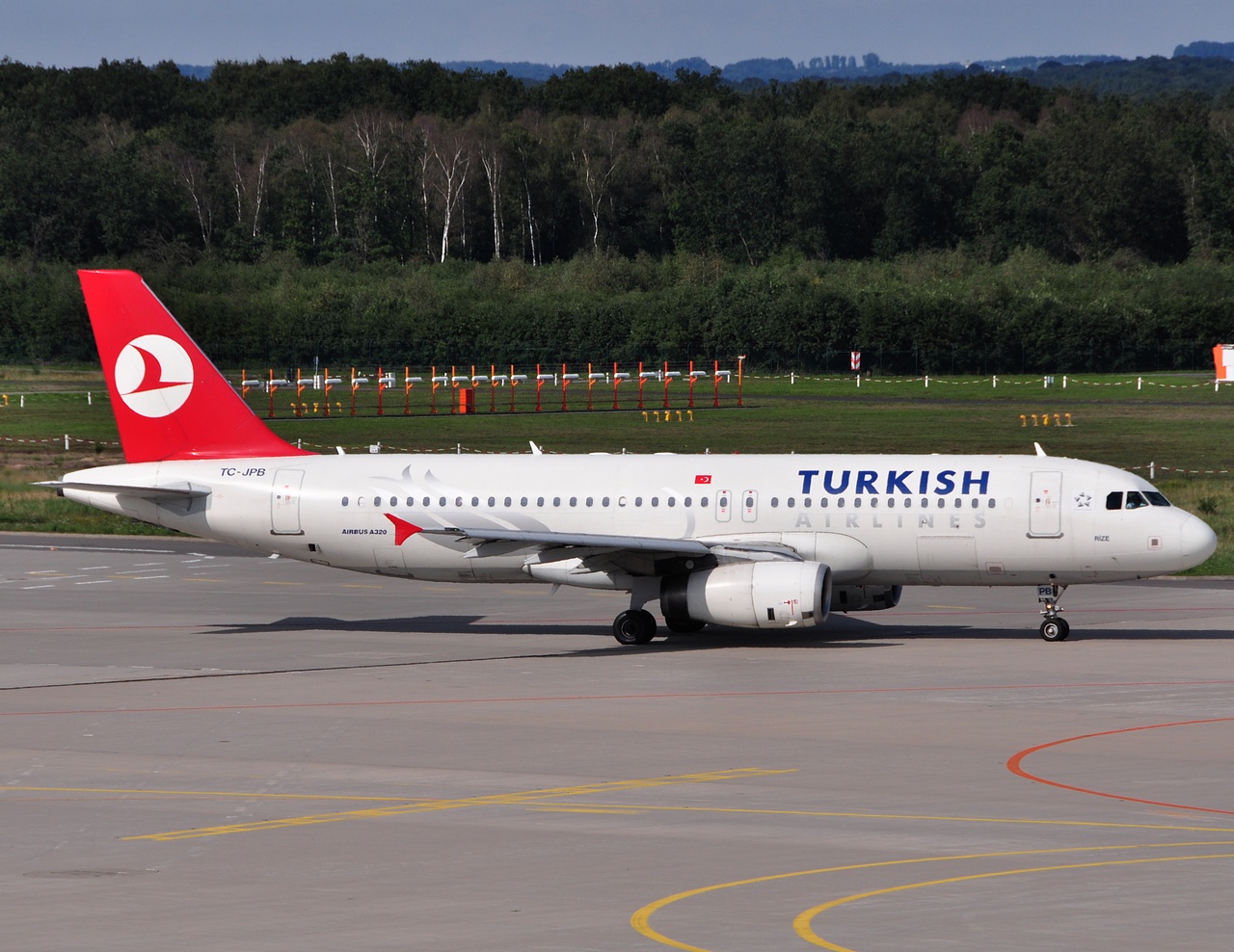 TC-JPB - A320-232 - Turkish Airlines - CGN - 05-09-2010