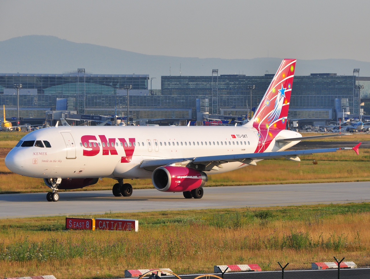 TC-SKT - A320-232 - Sky Airlines - FRA - 07-07-2010