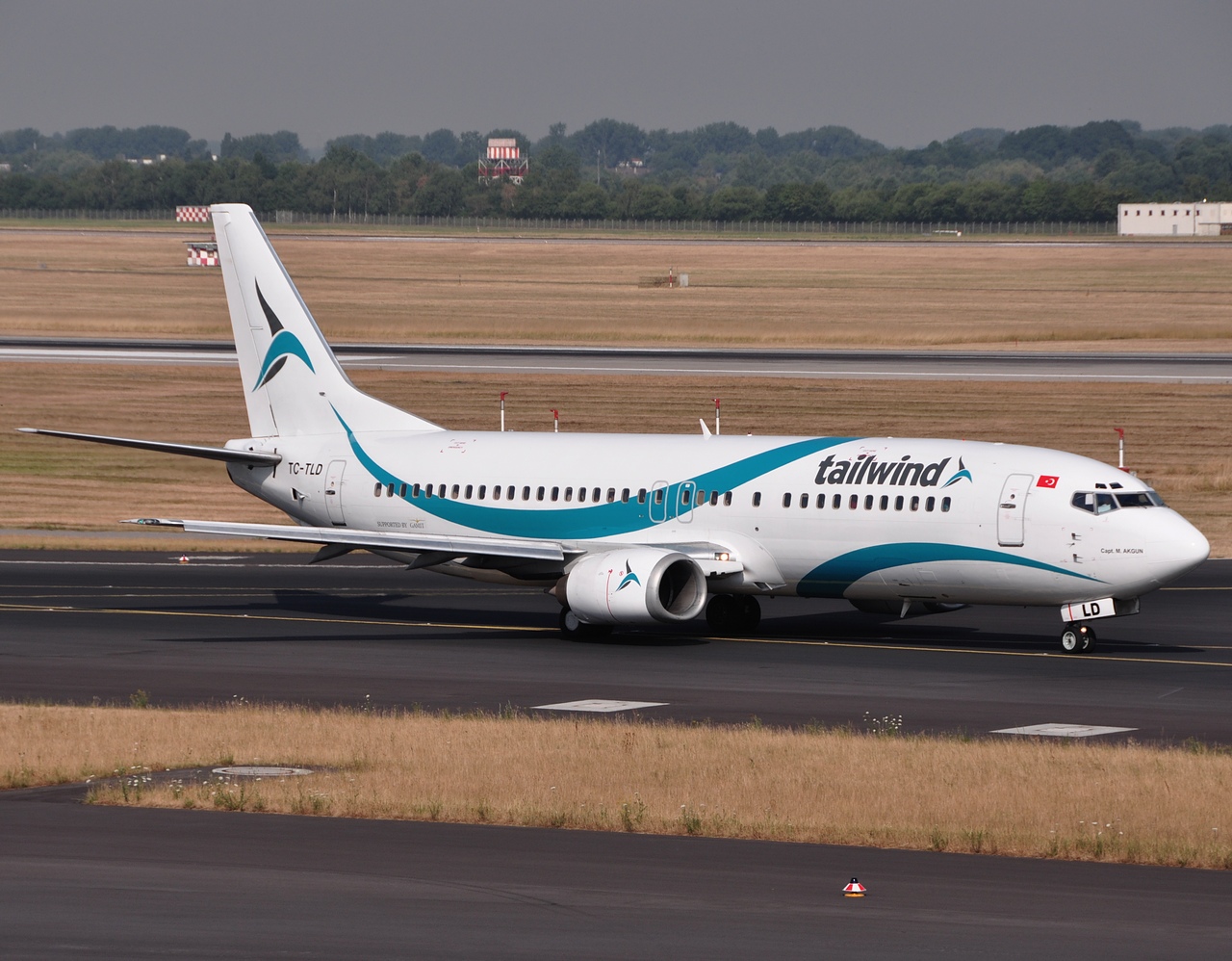 TC-TLD - 737-4Q8 - Tailwind Airlines - DUS - 10-07-2010