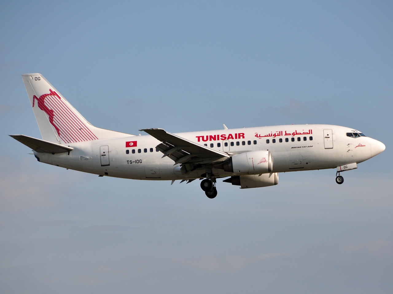 TS-IOG - 737-5H3 - Tunisair - LGG - 18-09-2010