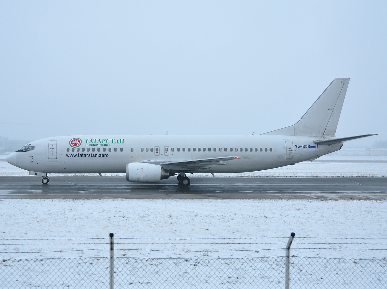 VQ-BDB - 737-4D7 - Tatarstan Airlines - SZG - 09-01-2010