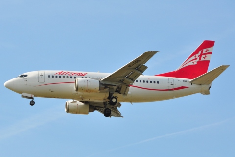 4L-TGR - 737-59D - Air Zena - FRA - 06-07-2010