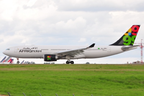 5A-ONH - A330-202 - Afriqiyah Airways - CDG - 01-05-2010