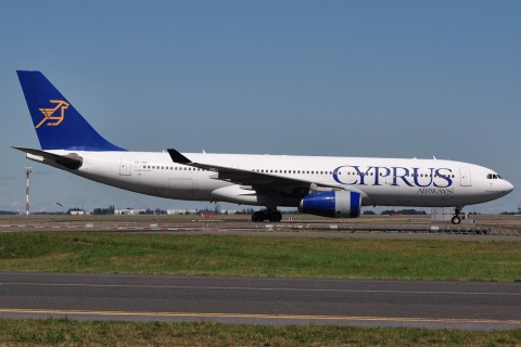 5B-DBS - A330-243 - Cyprus Airways - CDG - 21-08-2010