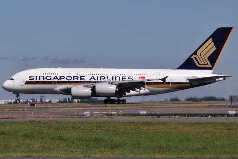 9V-SKD - A380-841 - Singapore Airlines - CDG - 21-08-2010