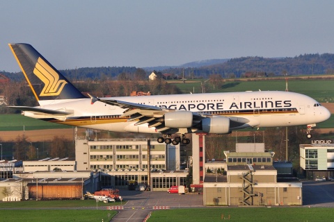 9V-SKD - A380-841 - Singapore Airlines - ZRH - 11-04-2010b