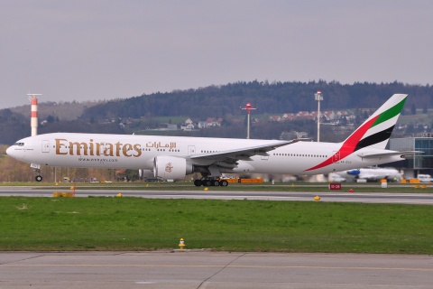 A6-ECB - 777-31H(ER) - Emirates - ZRH - 10-04-2010