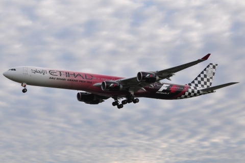 A6-EHJ - A340-642 - Etihad Airways - LHR - 29-08-2010