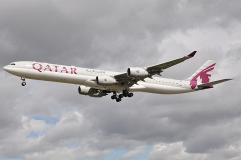 A7-AGB - A340-642 - Qatar Airways - LHR - 29-08-2010