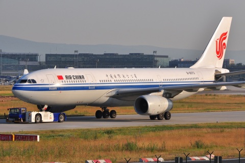 B-6073 - A330-243 - Air China - FRA - 07-07-2010
